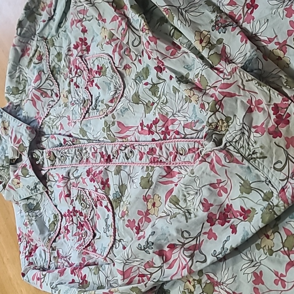 Ariat rodeo shirt
